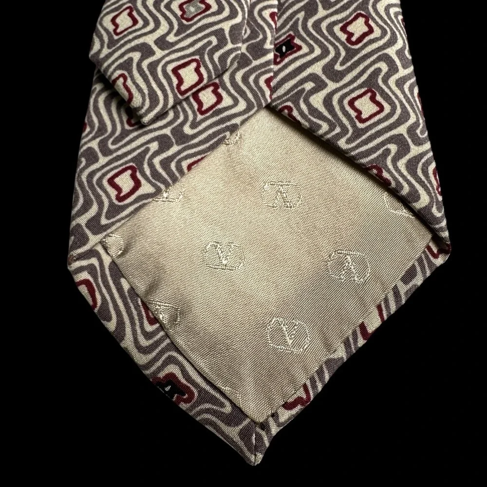 Valentino‎ Cravatte Mens Silk Tie Geometric Wavy Diamond Burgundy Grey Italy Vtg